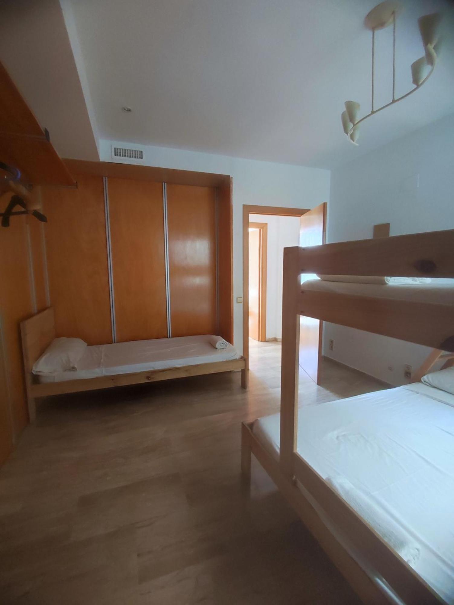 Close To The Sea, Large 170 M2 Apartmentbikes *